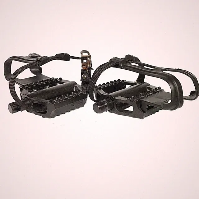 Dog Clip Style Pedal Straps for Fixed Gear Bikes with 15x7x5cm Dimensions Black